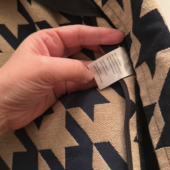 AKRIS PUNTO Houndstooth Jacquard Jacket in Caramel Black Sz10 - Picture 16 of 16